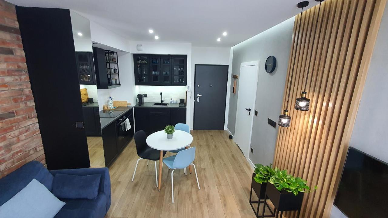 Apartament Midnight Blue วรอตซวาฟ ภายนอก รูปภาพ
