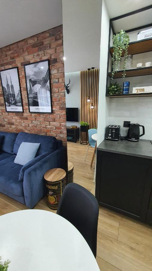 Apartament Midnight Blue วรอตซวาฟ ภายนอก รูปภาพ