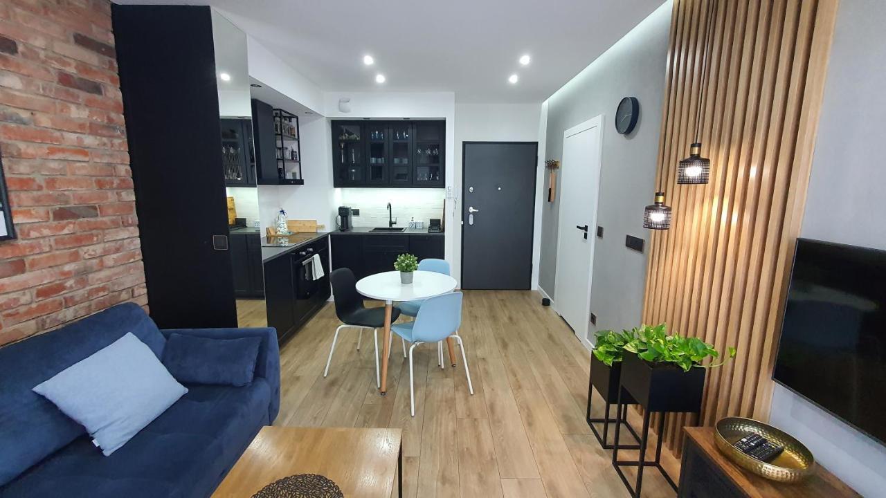 Apartament Midnight Blue วรอตซวาฟ ภายนอก รูปภาพ